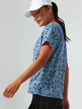 Tuckernuck Tnuck Sport Hydrangea Blue Ryan Boyfriend Performance Tee Sz M